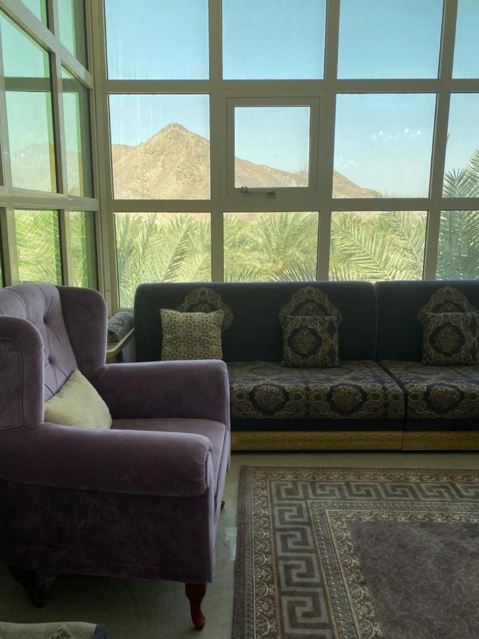 Uae Farm Villa Qur Eksteriør billede